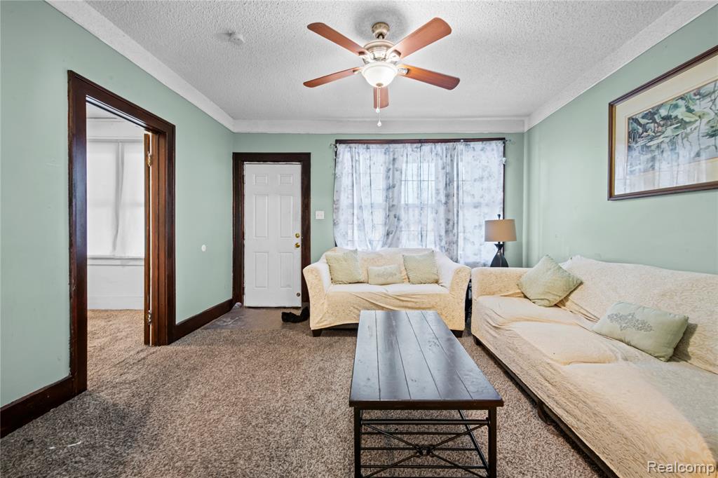 4590 Charles Street, Hamtramck, MI 48212 — Photo 9