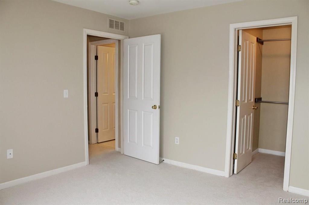4163 BERKELEY Avenue, Canton, MI 48188 — Photo 13