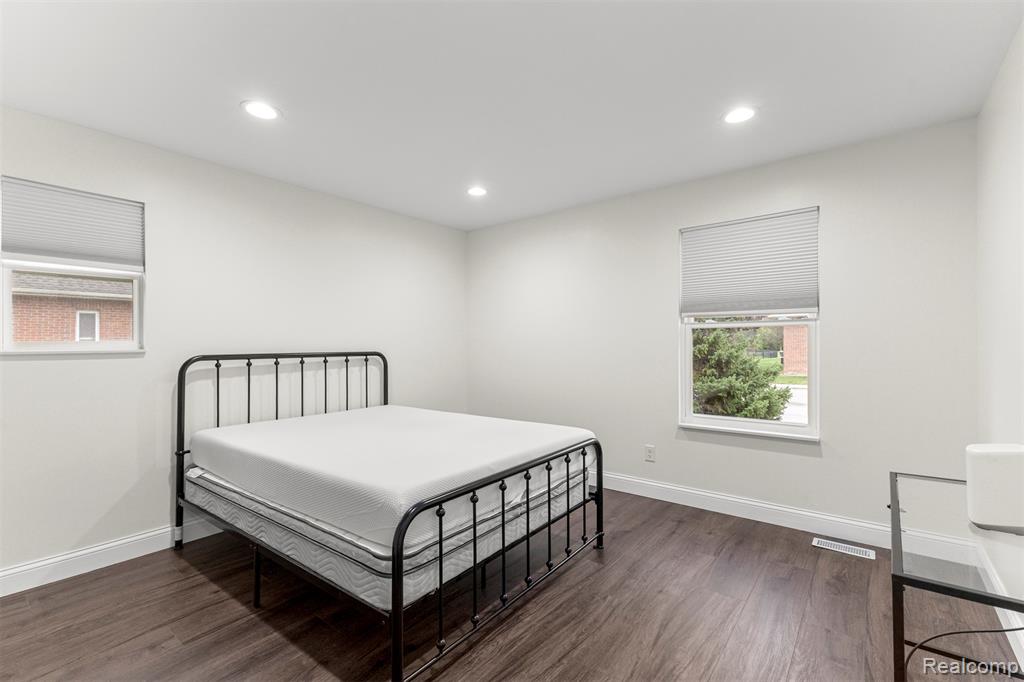 28202 Fortson Lane, Inkster, MI 48141 — Photo 14