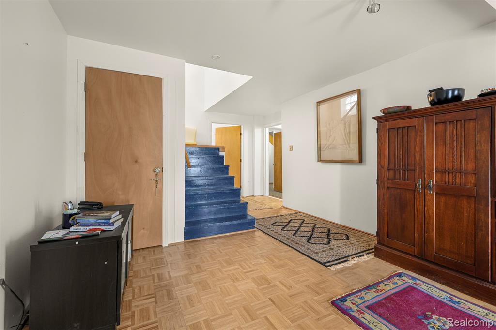260 Mount Elliott Street, Detroit, MI 48207 — Photo 43