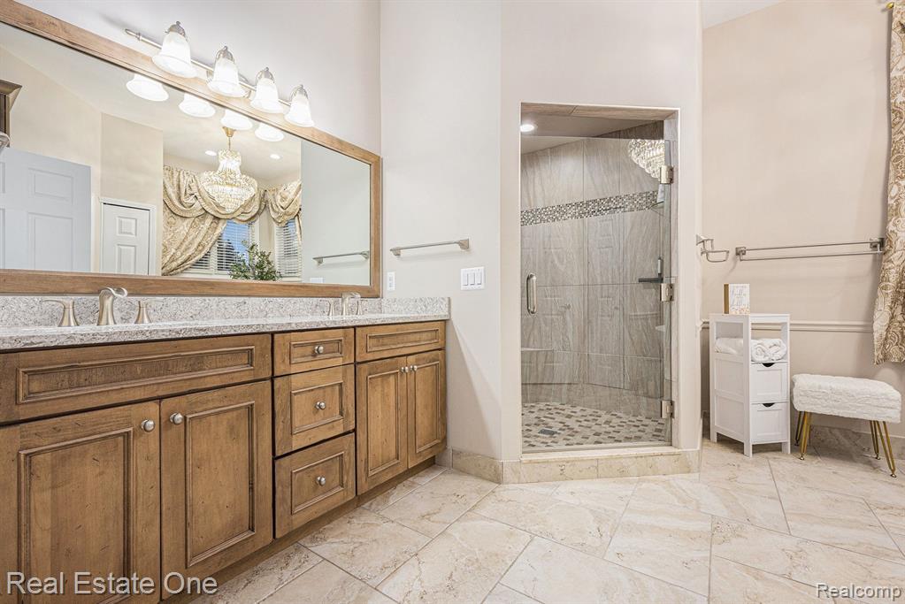 562 SPRINGVIEW Drive, Rochester, MI 48307 — Photo 21