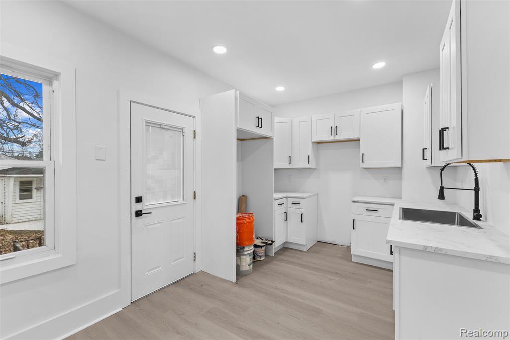7722 Miller Road, Dearborn, MI 48126 — Photo 10