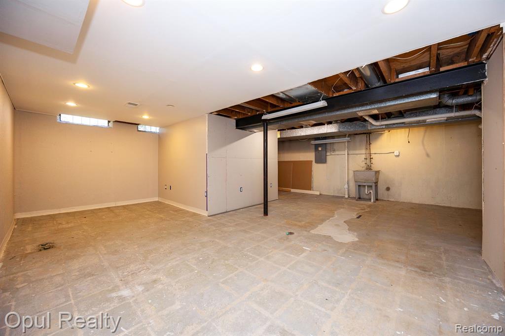 8469 CONCORD Road, Grosse Ile, MI 48138 — Photo 23