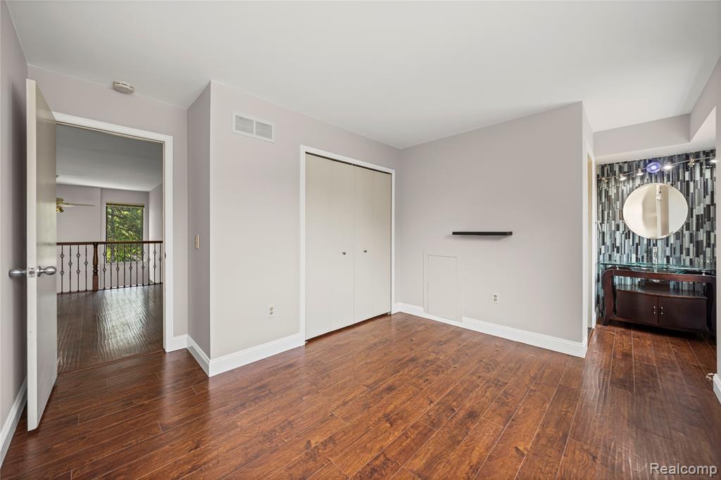740 Eastbridge Court, Rochester Hills, MI 48307 — Photo 28