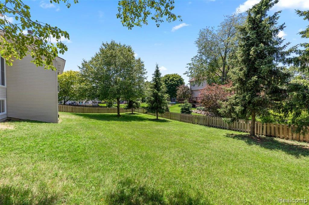 445 CHERRY HILLS, Oxford, MI 48371 — Photo 43