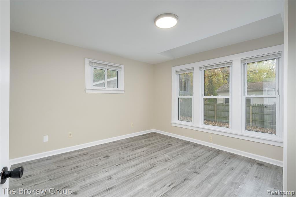 736 N Main Street, Almont, MI 48003 — Photo 27
