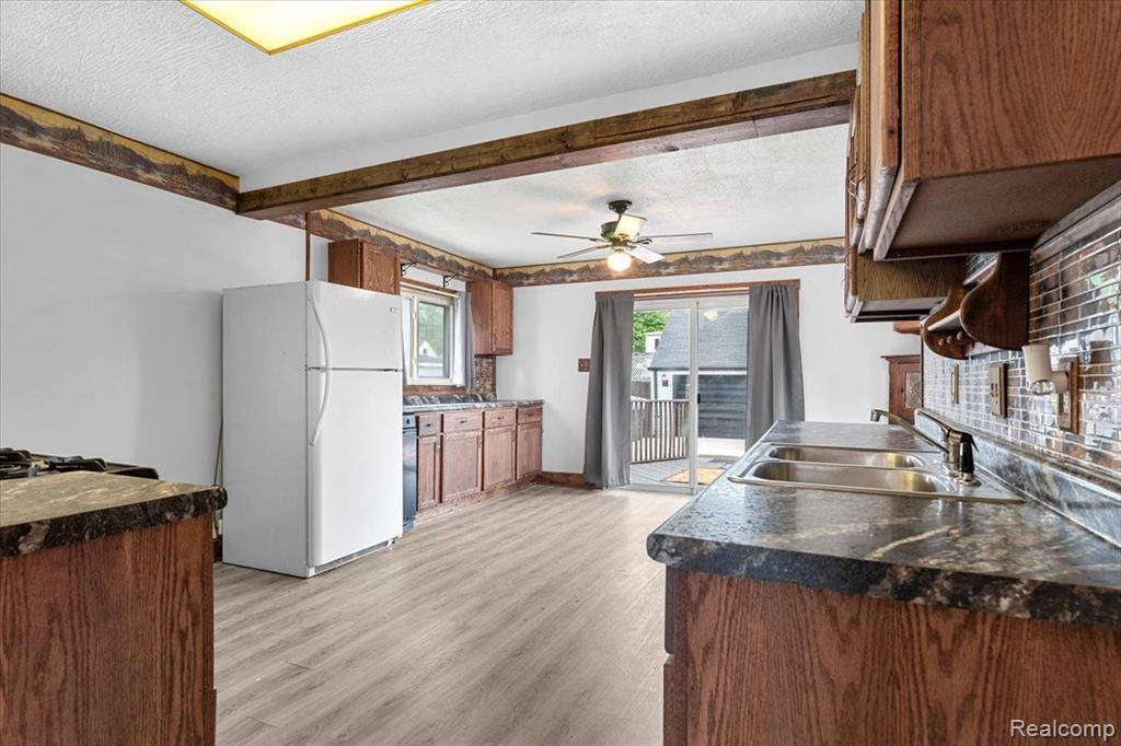 7960 JACKSON Street, Taylor, MI 48180 — Photo 6