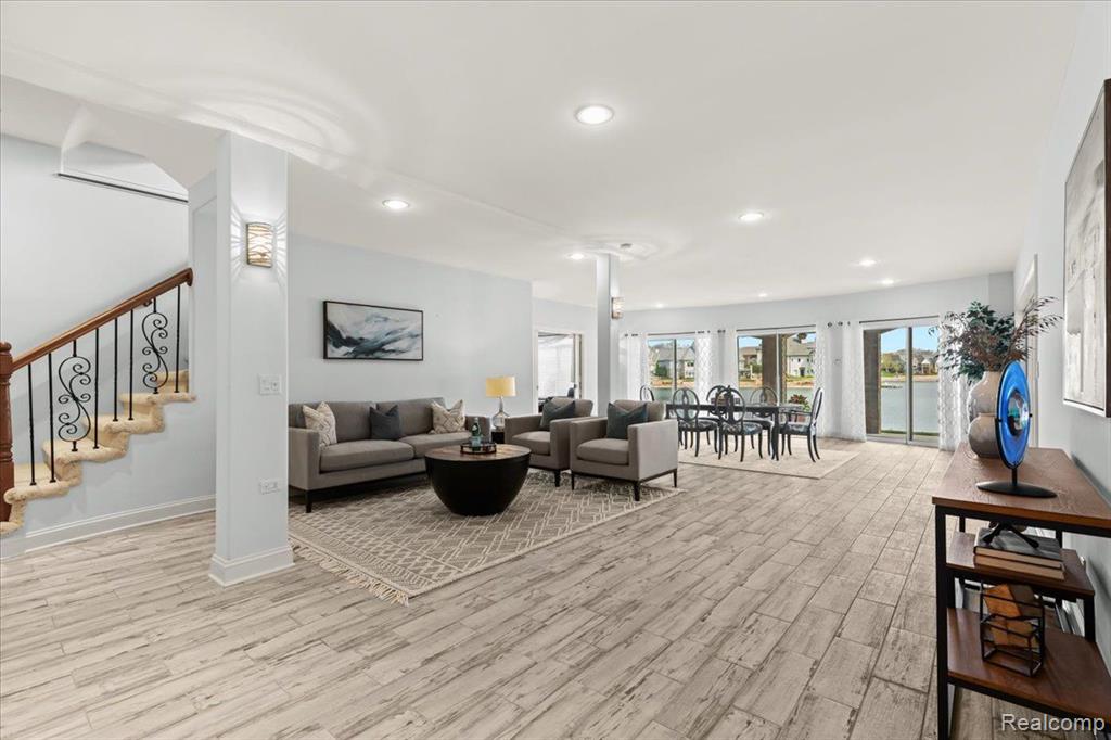 8393 BOULDER SHORES Drive, South Lyon, MI 48178 — Photo 43