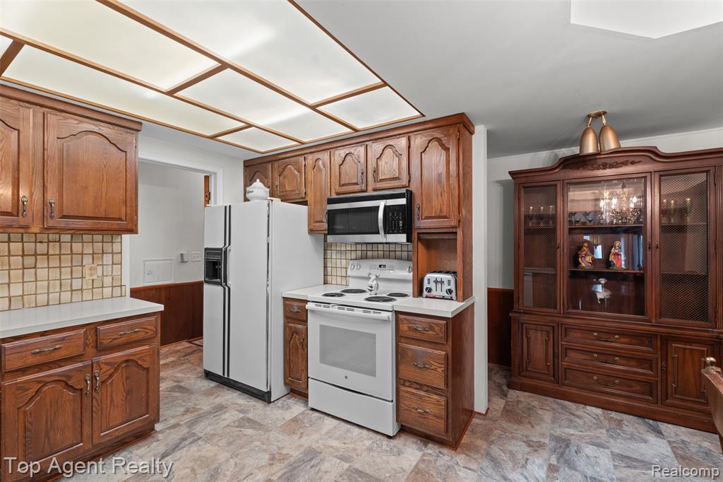 11495 Applewood Drive, Warren, MI 48093 — Photo 10