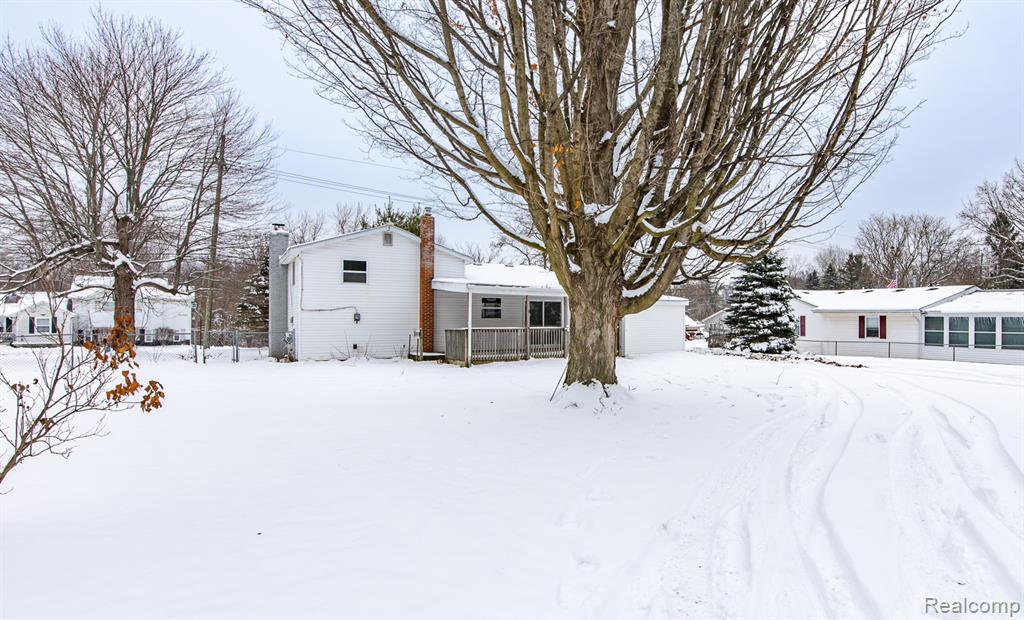 6445 Pontiac Lake Road, Waterford, MI 48327 — Photo 41