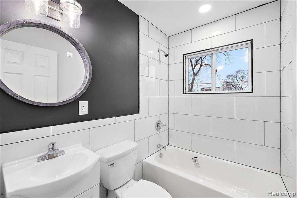 5645 N WALTON Street, Westland, MI — Photo 20