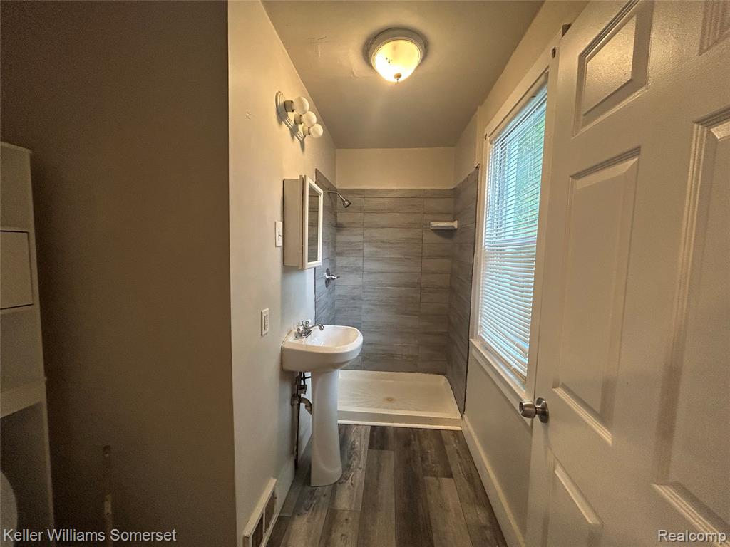 7559 Studebaker Avenue, Warren, MI 48091 — Photo 9