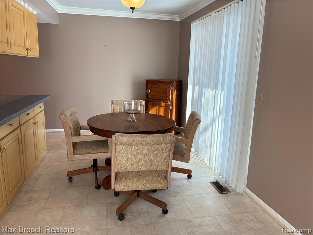 42479 Eldon Circle, 27, Clinton Twp, MI 48038 — Photo 8