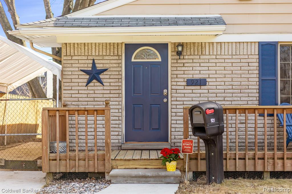 921 MACE Avenue, Madison Heights, MI 48071 — Photo 4