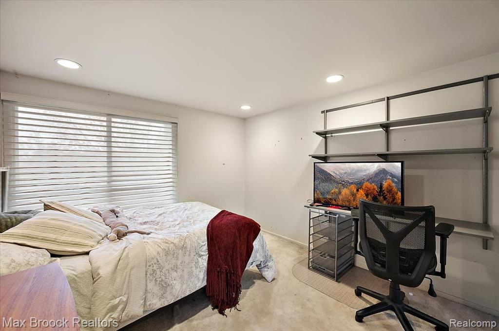 1592 S Hill Circle, Bloomfield Hills, MI 48304 — Photo 20
