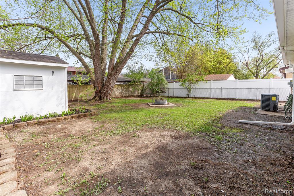 10753 Van Buren Street, Van Buren, MI 48111 — Photo 32
