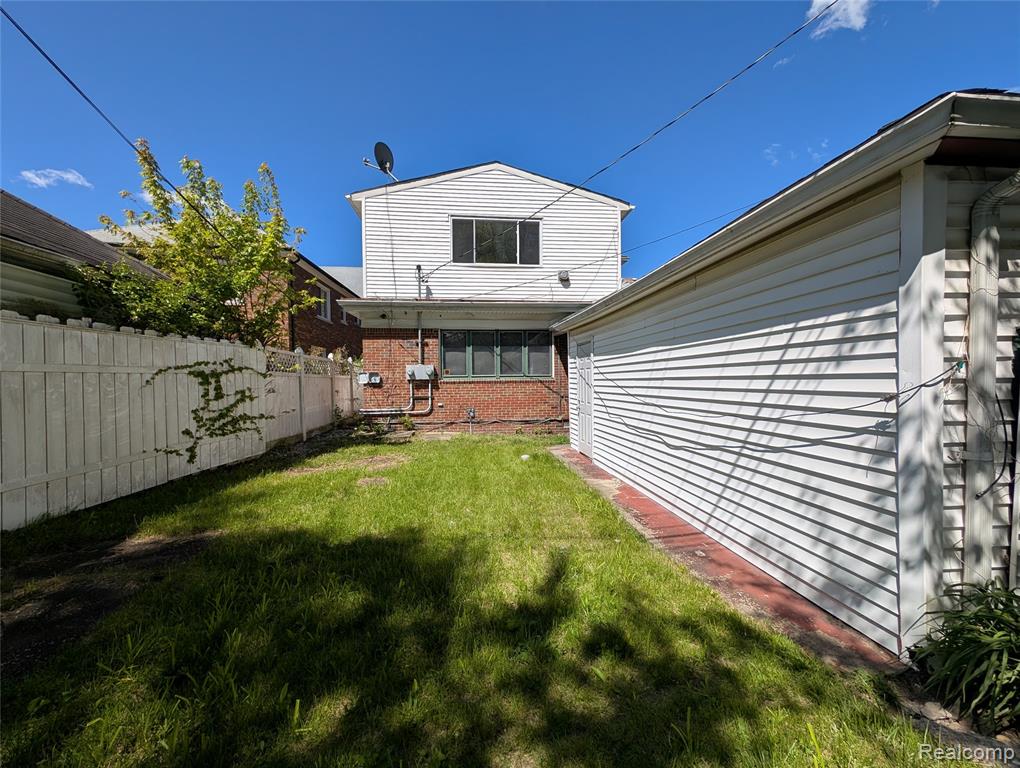 17530 Roselawn, Detroit, MI 48221 — Photo 2