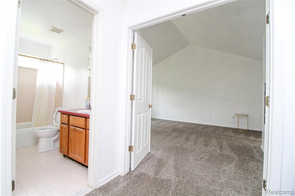 5562 Cary Drive, Ypsilanti, MI 48197 — Photo 22