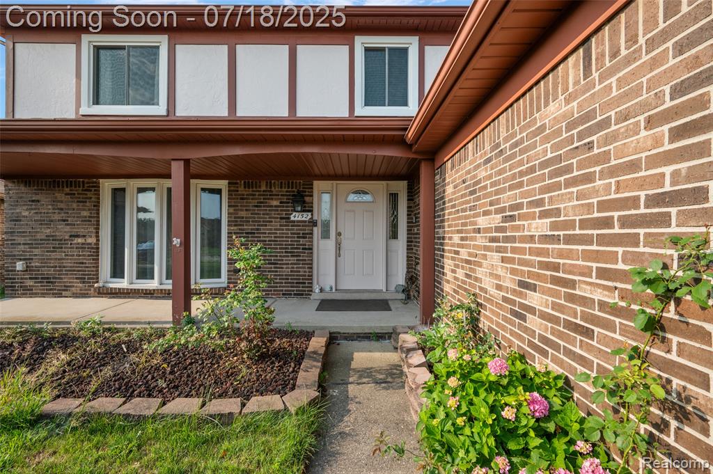 4152 Bloomfield Drive, Sterling Heights, MI 48310 — Photo 3