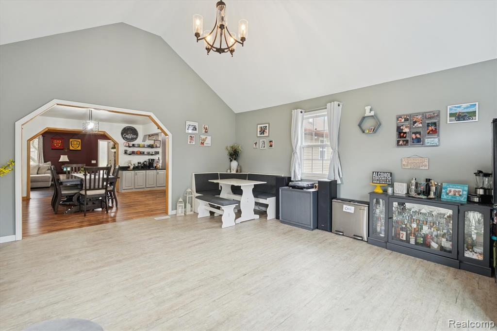 8474 Wesley Drive, Flushing, MI 48433 — Photo 8