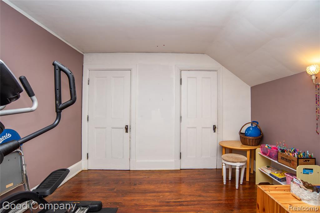 1704 Iroquois Street, Detroit, MI 48214 — Photo 46