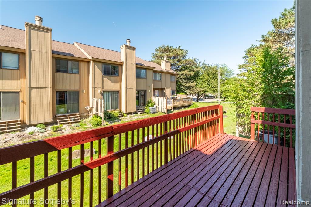 5188 W Richard Run, West Bloomfield, MI — Photo 6