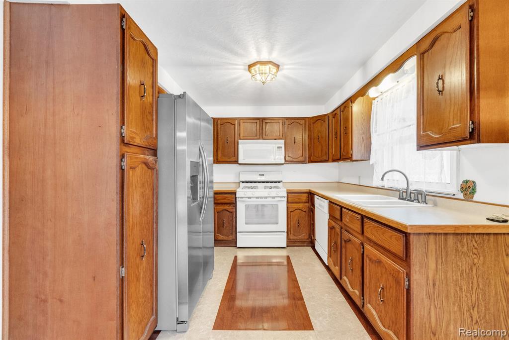 2650 Alger Road, Port Huron, MI 48060 — Photo 16