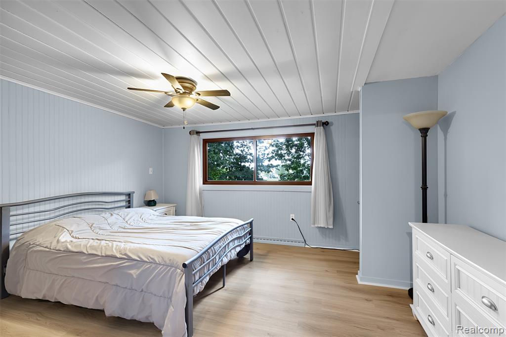 8720 River Valley Road, Brighton, MI 48116 — Photo 18