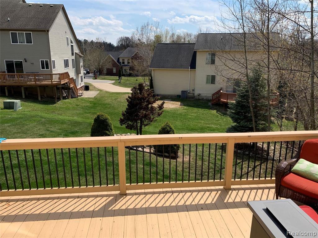 815 CALGARY Street, Auburn Hills, MI 48326 — Photo 42