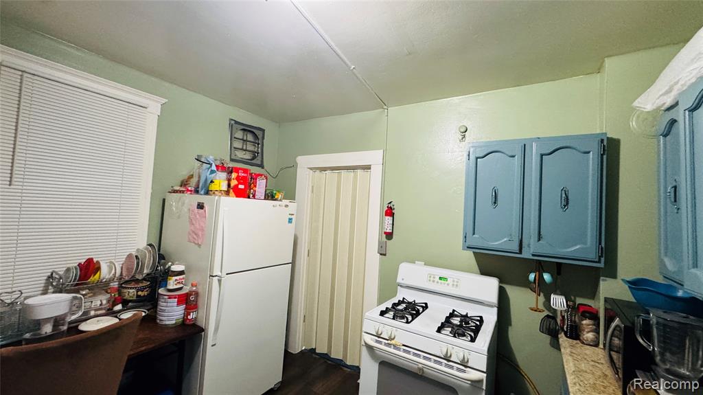 3193 Trowbridge Street, Hamtramck, MI 48212 — Photo 17