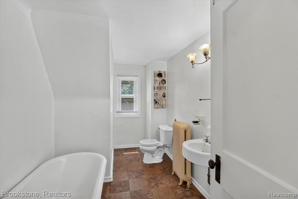 1735 Lincolnshire Drive, Highland Park, MI 48203 — Photo 43