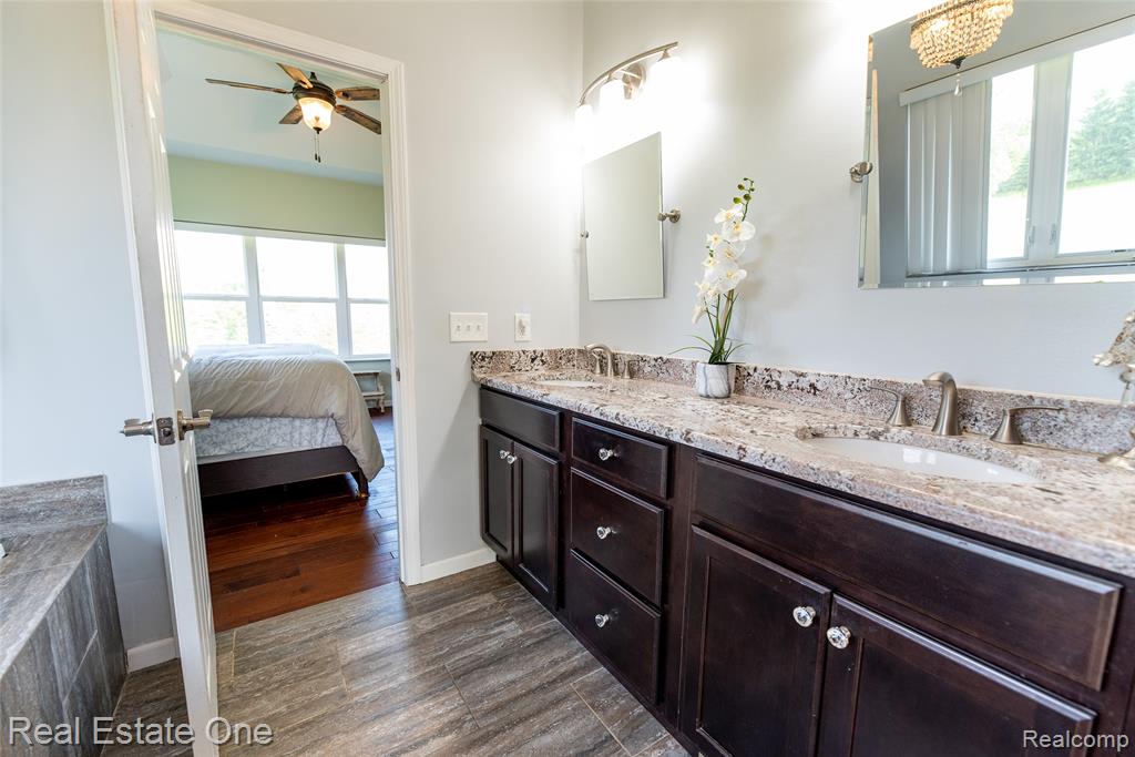 10125 Chase Lake Road, Fowlerville, MI 48836 — Photo 16