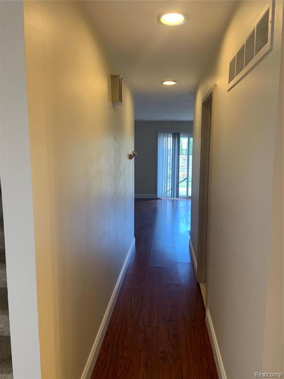 6320 Laurentian. Court, Flint, MI 48532 — Photo 11