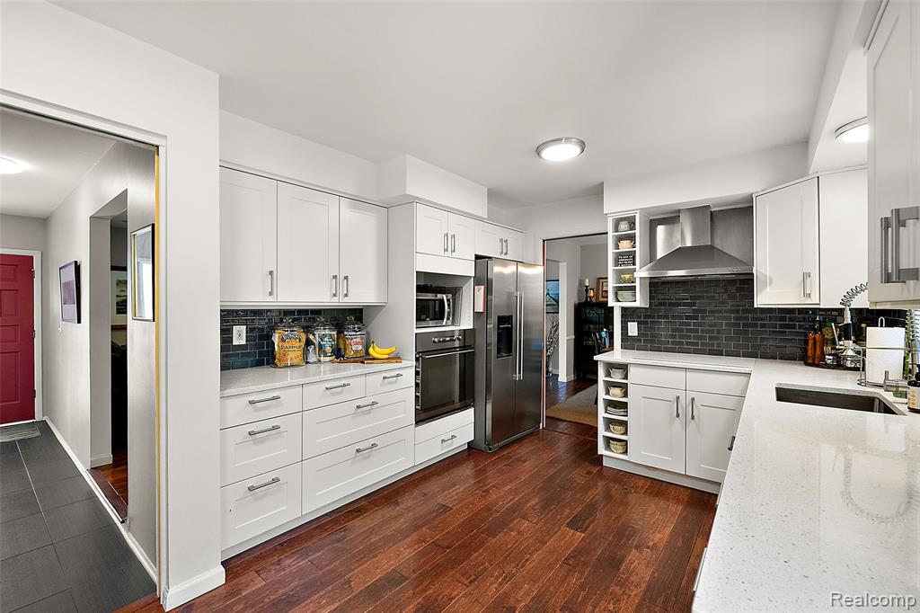 6804 Spruce Drive, Bloomfield Hills, MI 48301 — Photo 11