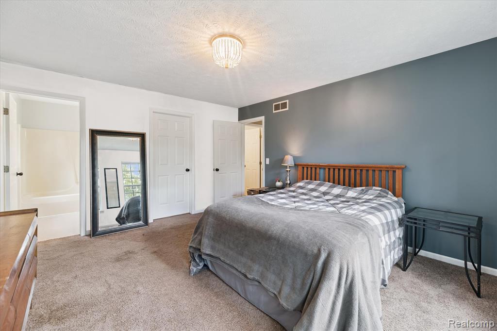 729 Cricket Crossing, Pinckney, MI 48169 — Photo 31