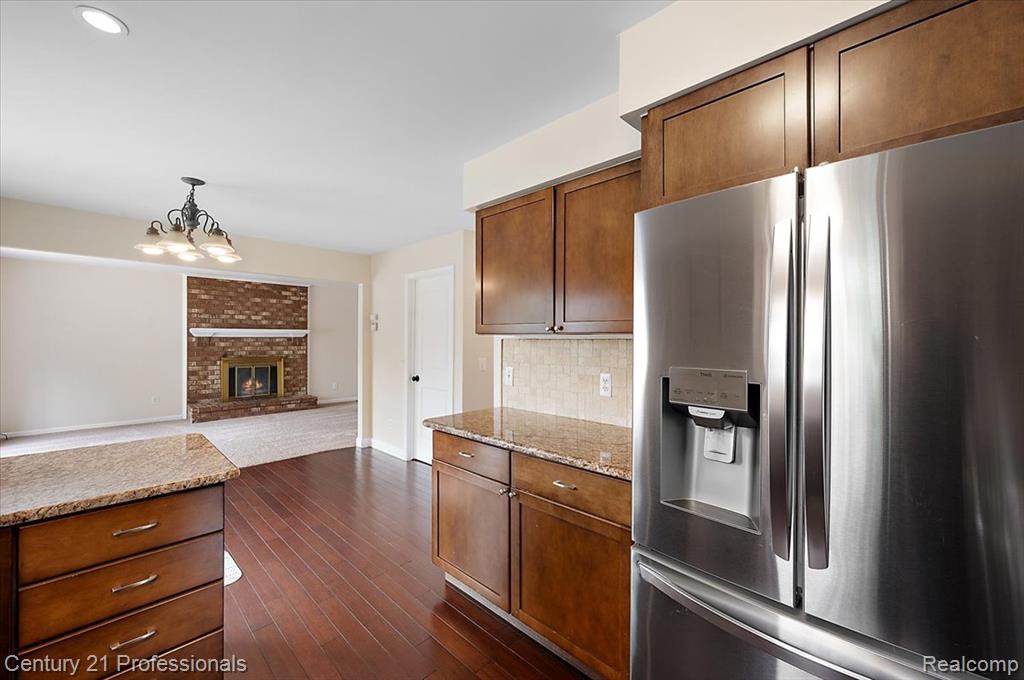 43587 Petrucci Drive, Clinton Twp, MI 48038 — Photo 10