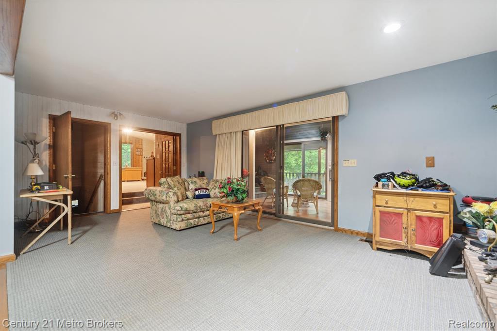 14210 W Burt Road W, Chesaning, MI 48616 — Photo 34