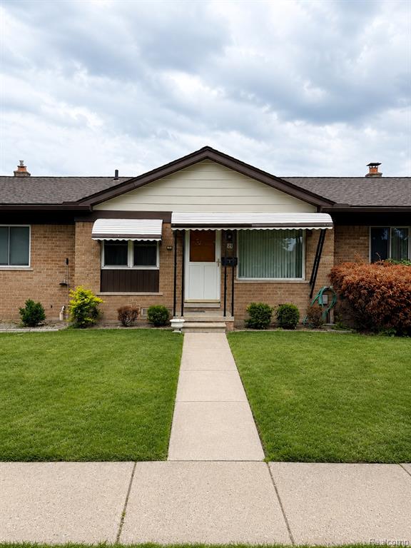 8401 18 Mile Road, 94, Sterling Heights, MI 48313 — Photo 5