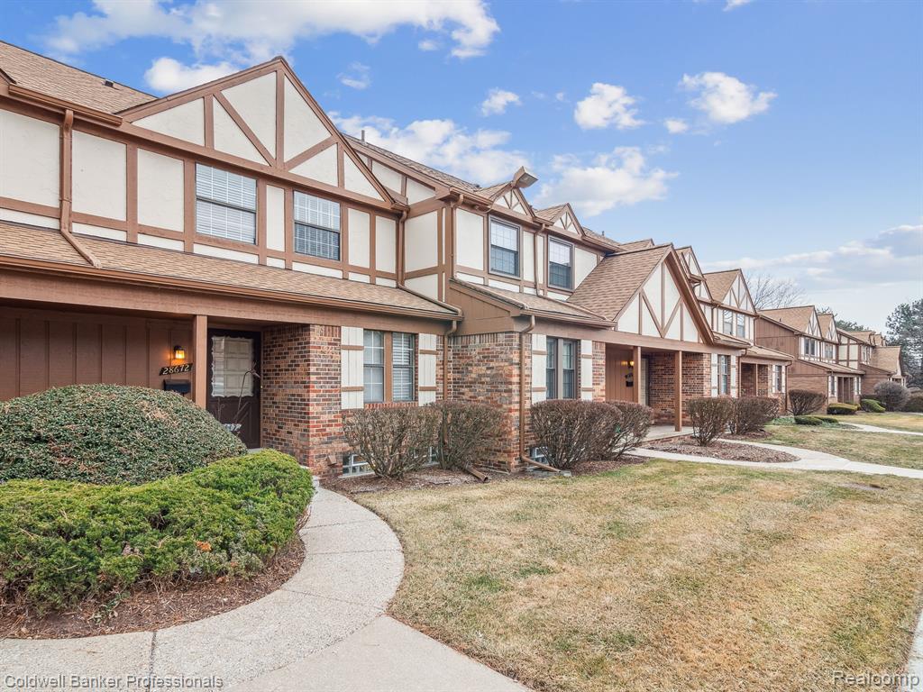 28672 REGENT N, Southfield, MI 48076 — Photo 2