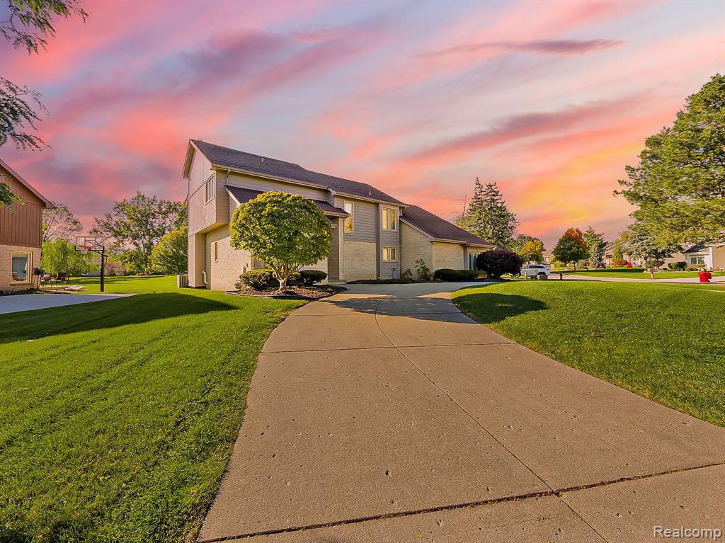 5412 Kingsway Court, West Bloomfield, MI