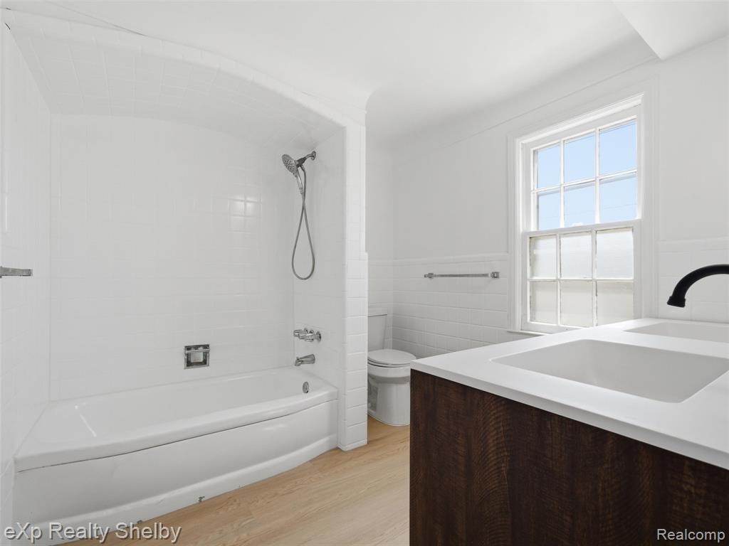 4800 Berkshire Street, Detroit, MI 48224 — Photo 17