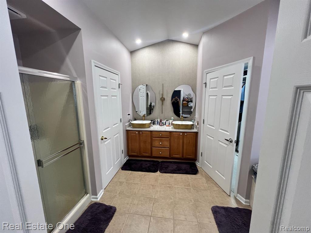 49325 E Central Park, Shelby Twp, MI 48317 — Photo 11