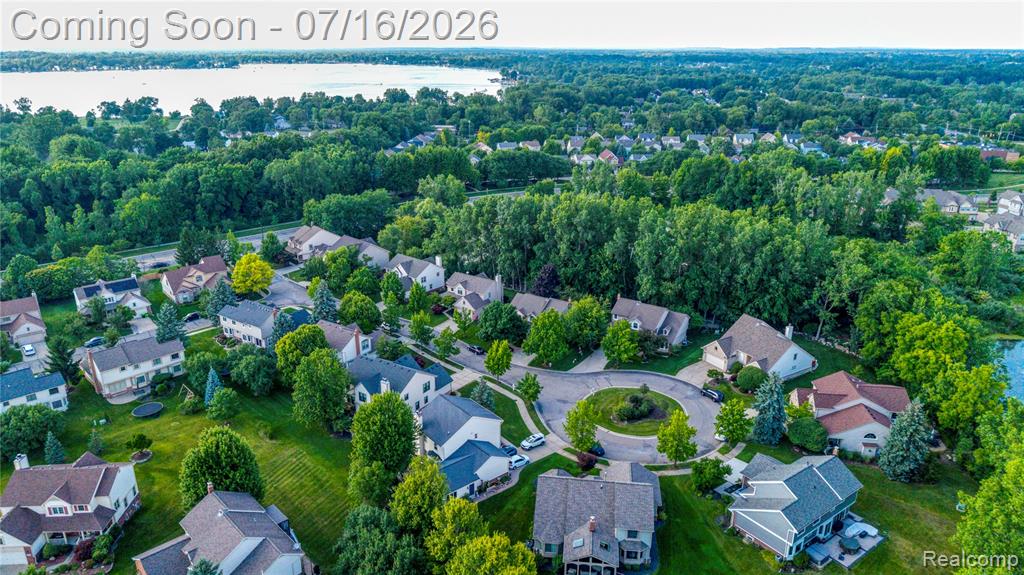 42790 Ledgeview Drive, Novi, MI 48377 — Photo 35