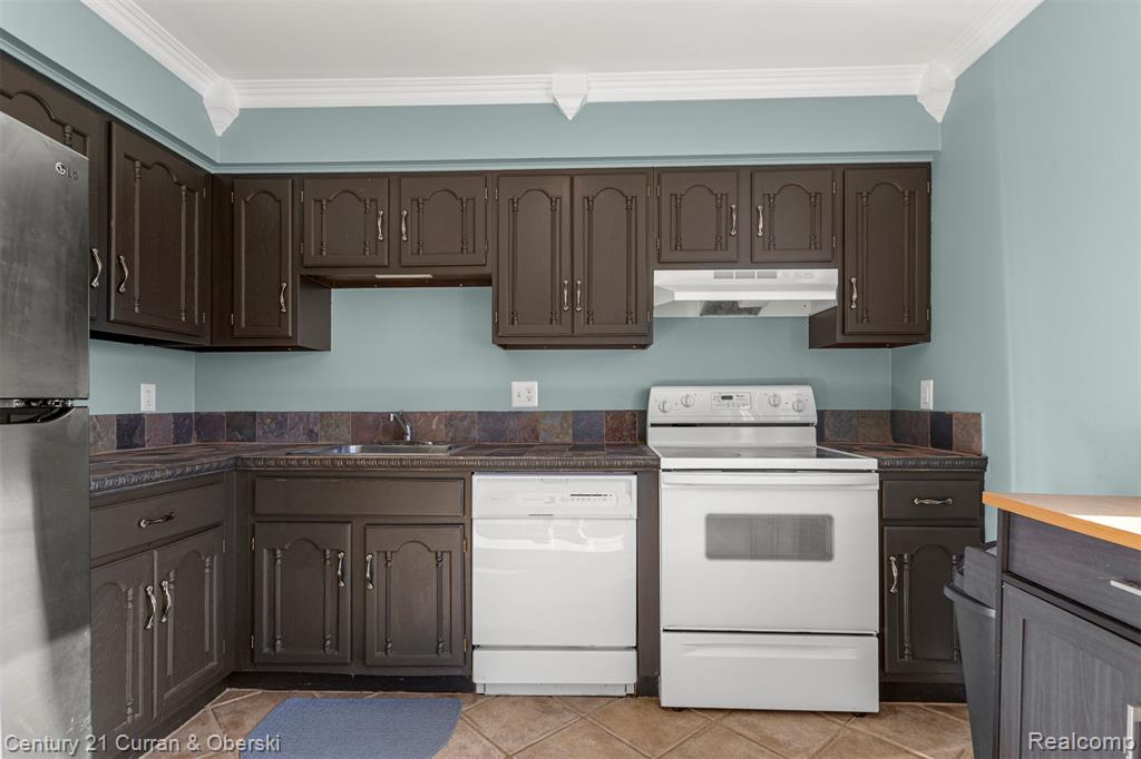 16685 Rudgate Street, Southgate, MI 48195 — Photo 17