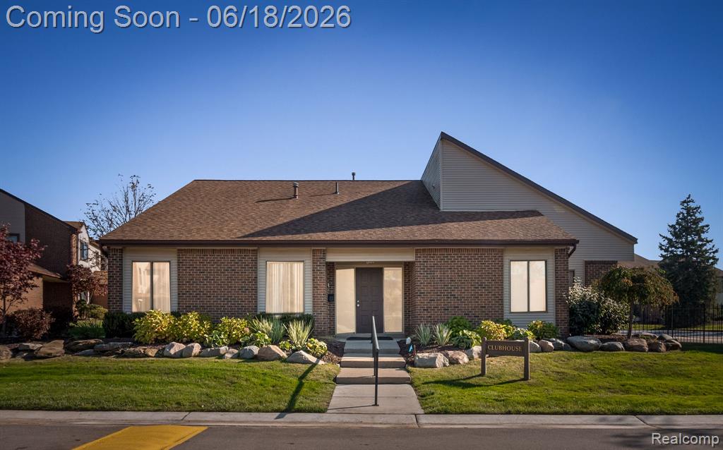 6680 Ridgefield Circle, 201, West Bloomfield, MI — Photo 32