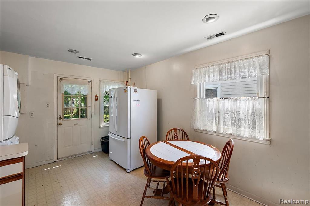 5942 Harrison Street, Garden City, MI — Photo 9