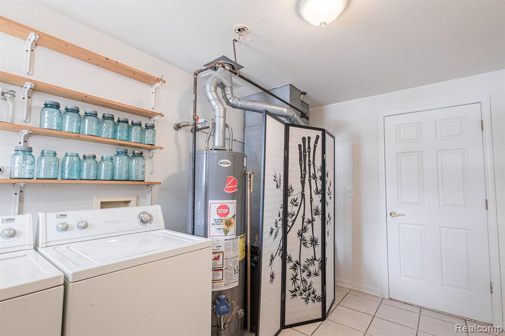 6194 E HILL Road, Grand Blanc, MI 48439 — Photo 17