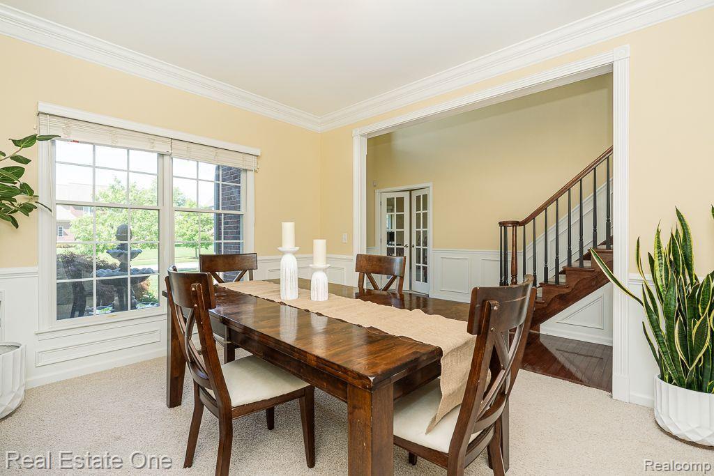 523 WYNSTONE Circle N, Oakland, MI — Photo 10