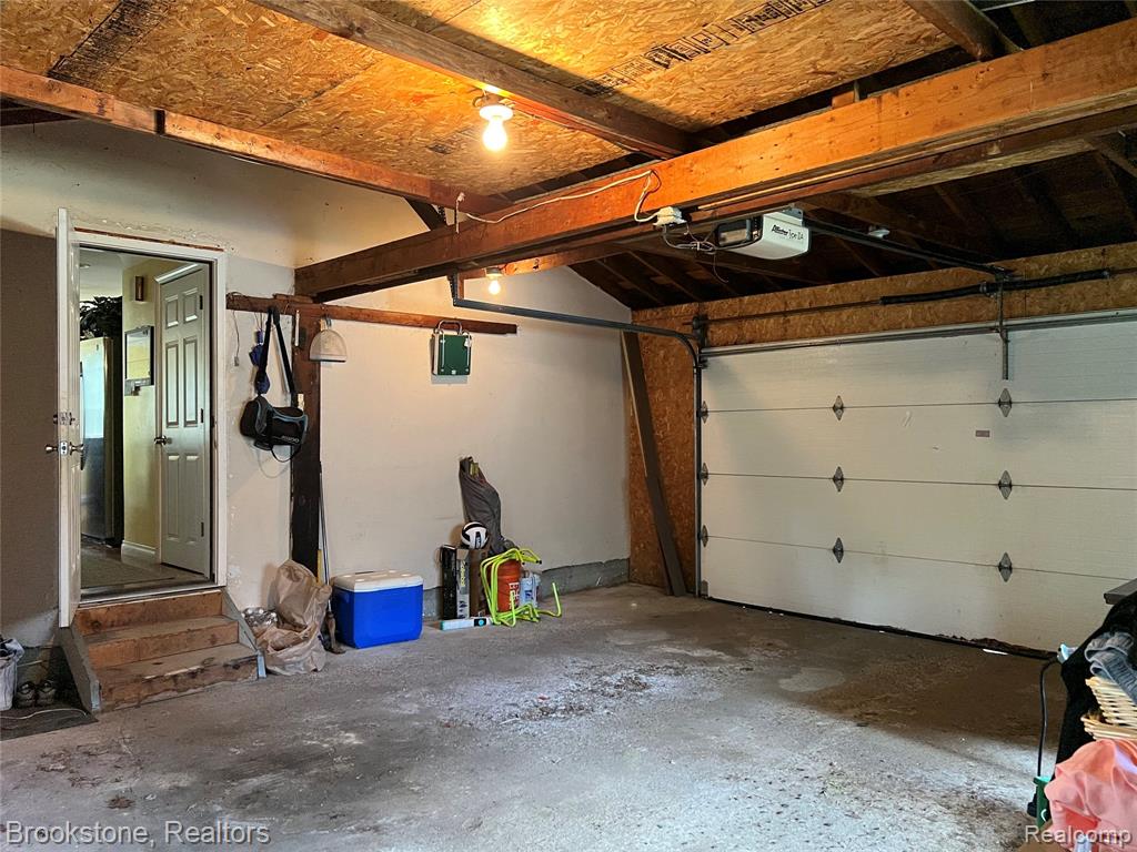 400 E Flint Street, Lake Orion, MI 48362 — Photo 15