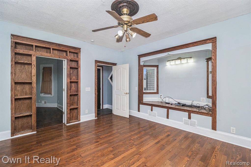 9029 MCGRAW Street, Detroit, MI 48210 — Photo 10